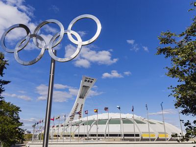 Montreal, Olympic Park, the Olympic rings and the stadium dating from the Summer Olympics 1976