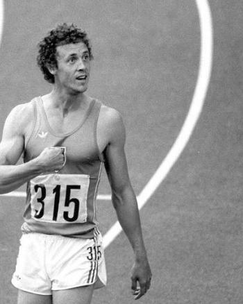 En 1976, à Montréal, Guy Drut est sacré champion olympique du 110m Haies. (DR/L'Equipe)