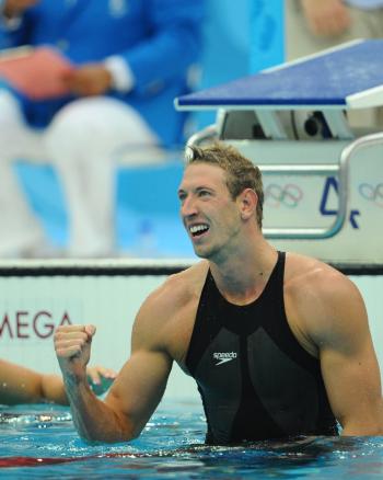 Le 14 août 2008, Alain Bernard devient champion olympique du 100 m nage libre à Pékin. (Martin/L'Équipe)