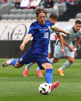 Luka Modric, auteur du premier but de la Croatie face au Portugal (2-1), samedi. (Pedro Nunes/Reuters)