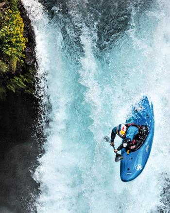 Nouria Newman sur le spot de Spirit Falls, dans l'État de Washington aux États-Unis, en juillet 2018.. (Photo Erik Boomer/Red Bull Content Pool)