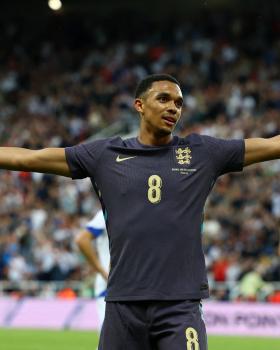 Soccer Football - International Friendly - England v Bosnia and Herzegovina - St James' Park, Newcastle, Britain - June 3, 2024 England's Trent Alexander-Arnold celebrates scoring their second goal Action Images via Reuters/Lee Smith (Lee Smith/L'Equipe)