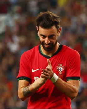 Soccer Football - International Friendly - Portugal v Finland - Estadio Jose Alvalade, Lisbon, Portugal - June 4, 2024 Portugal's Bruno Fernandes celebrates scoring their fourth goal REUTERS/Pedro Nunes (Reuters)