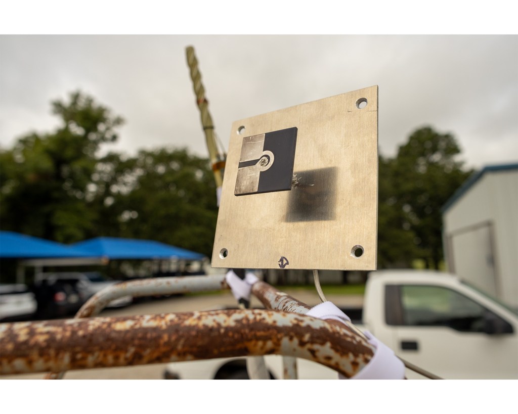 Field testing was performed at NASA’s Columbia Scientific Balloon Facility in Palestine, Texas, prior to liftoff. To do this, the 3D-printed magneto-electric dipole antenna was mounted to a ladder.