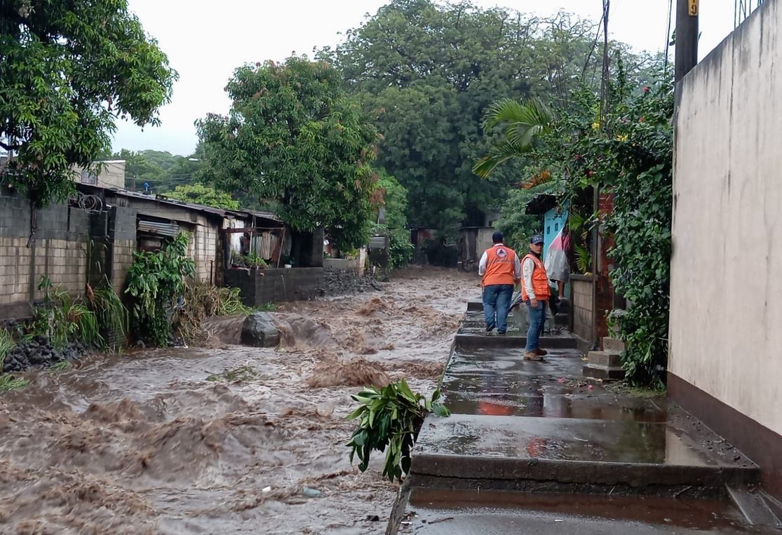 Desbordamiento del río Pacaya