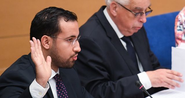 Alexandre Benalla prêtant serment au Sénat lors de la commission du 19 septembre 2018 (Paris) ©AFP - Alain Jocard