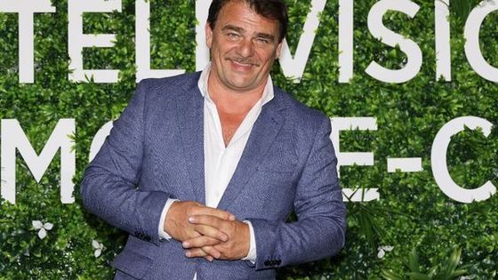 L'acteur français Thierry Godard lors d'un photocall pour la série "Engrenages" dans le cadre du 60e Festival de télévision de Monte-Carlo à Monaco, le 19 juin 2021.