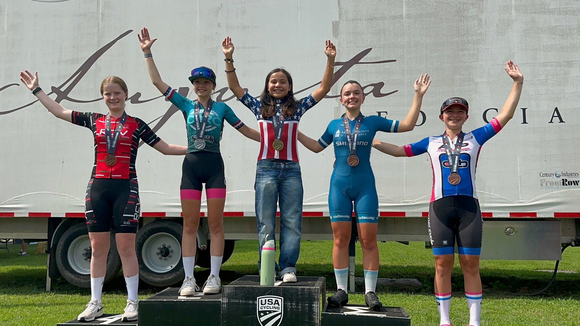 Aine Chen won the title in Criterum at USA Cycling Junior Road National Championships. (Maison Chen)