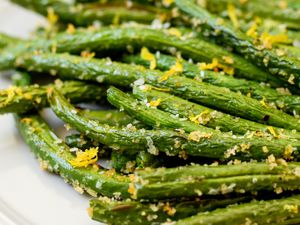 Air Fryer Green Beans with Lemon Zest