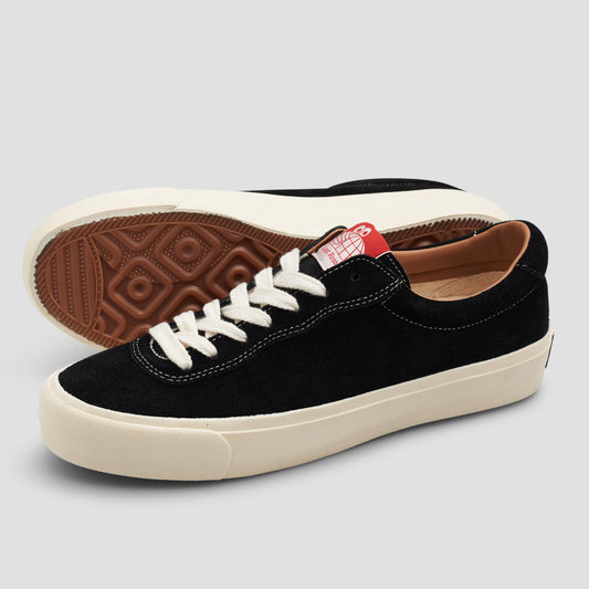 Last Resort AB VM001 Lo Suede Black / White