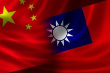 Merged flag of China and Taiwan
