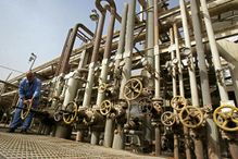 Iraq Signs Contracts With Foreign Oil Companies