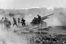 German artillery during the Battle of Greece (1941).