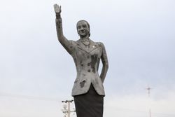 Statue of Eva Perón