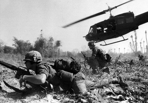 Combat operations at Ia Drang Valley, Vietnam