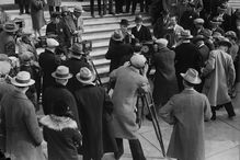 Photo of newsreel cameraman covering Teapot Dome