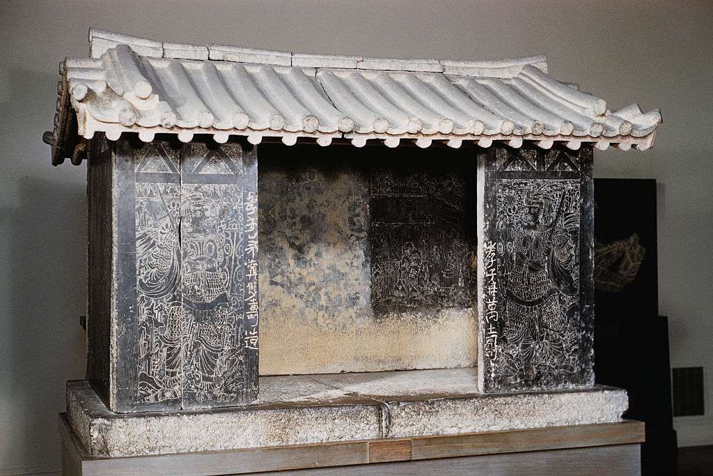 Northern Wei Dynasty Limestone Offering Shrine