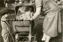 Mother and Children In Washington Park