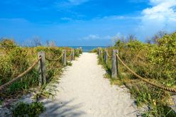 White sandy beach footpath in Sarasota Beach