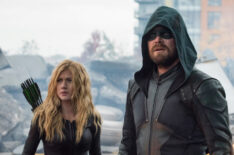 Crisis on Infinite Earths: Part One - Katherine McNamara as Mia and Stephen Amell as Oliver Queen/Green Arrow