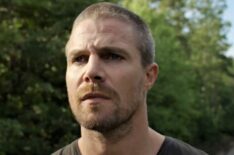 Stephen Amell in Heels on Starz