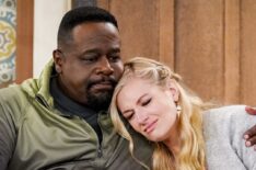 The Neighborhood - Cedric the Entertainer and Beth Behrs - 'Welcome to the Porch Pirate'